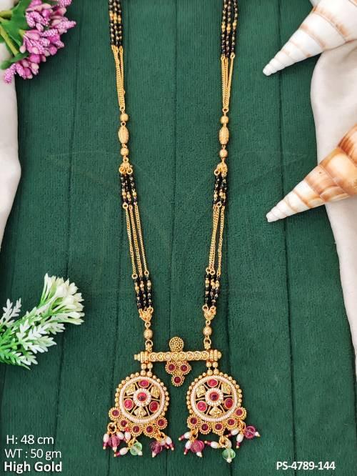 beautiful-high-gold-polish-fancy-style-pendant-set-
