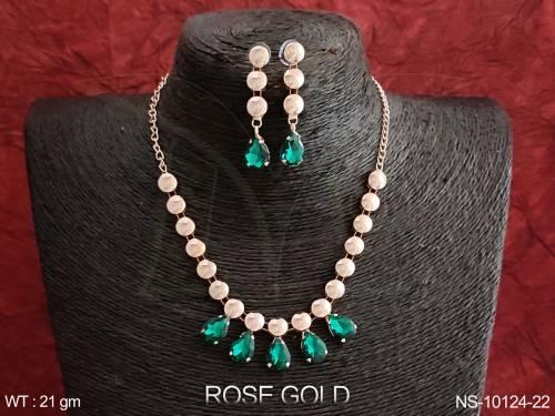 NS-10124-22-GREEN