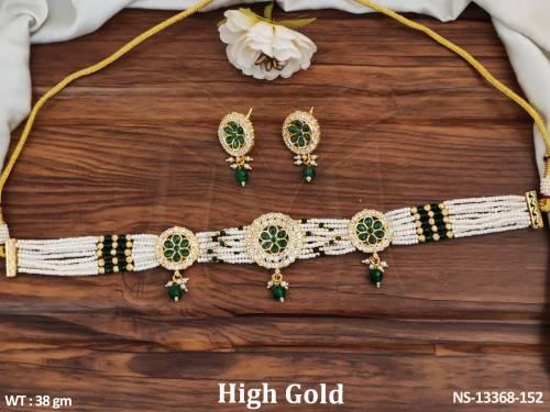 Antique Jewellery Designer Wear High Gold Polish Flower Design Antique Choker Necklace Set 