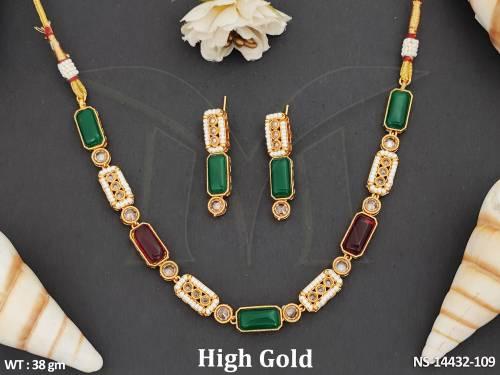 High Gold Polish Fancy Wear Antique Short Necklace Set