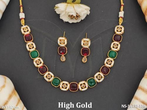 High Gold Polish Fancy Style Antique Short Necklace Set