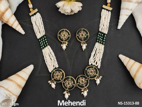 Antique Jewellery Designer High Gold Polish Cluster Pearl Antique Necklace Set 