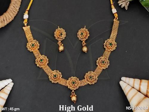 charming-antique-jewellery-high-gold-polish-perfect-gift-idea-necklace-set