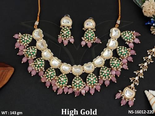 classic-antique-jewellery-high-gold-polish-perfect-for-special-occasions-necklace-set