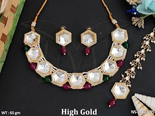 elegant-antique-jewellery-high-gold-polish-timeless-beauty-for-every-occasion-necklace-set