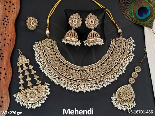 design-mehendi-polish-clustered-pearl-party-wear-necklace-set-