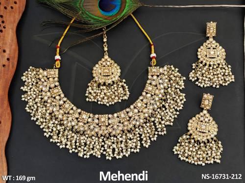 antique-mehendi-polish-clustered-pearl-party-wear-short-necklace-set-