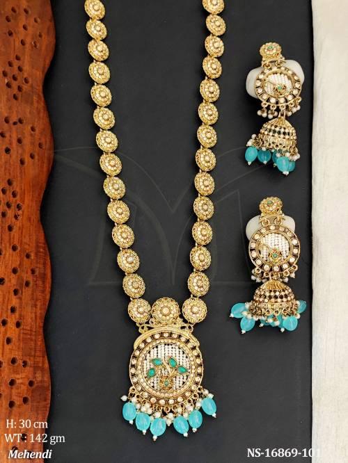 beautiful-mehendi-polish-full-stone-clustered-pearl-necklace-set-
