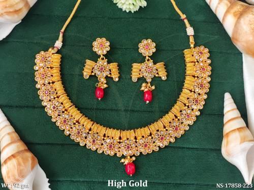 beautiful-high-gold-polish-full-stone-fancy-style-necklace-set-