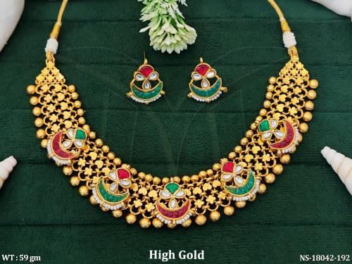 beautiful-antique-design-high-gold-polish-short-necklace-set-