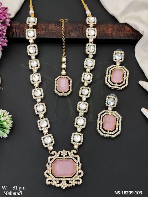 heavy-kundan-necklace-set-with-rectangular-pendant-