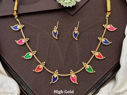 antique-design-high-gold-polish-short-necklace-set-