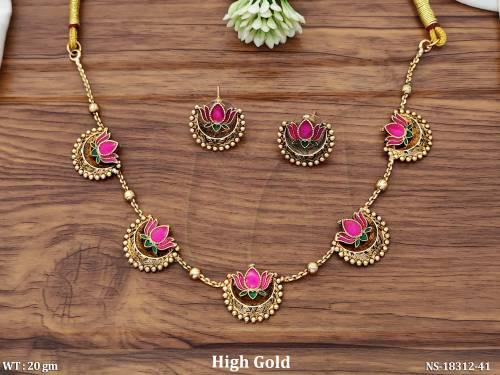 traditional-lotus-design-necklace-with-earrings-