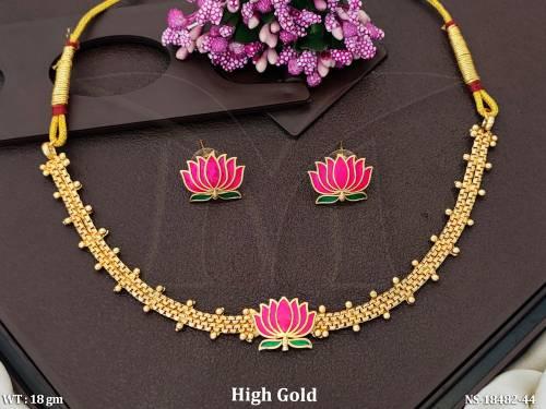 High Gold Lotus Design Traditional Necklace Set 