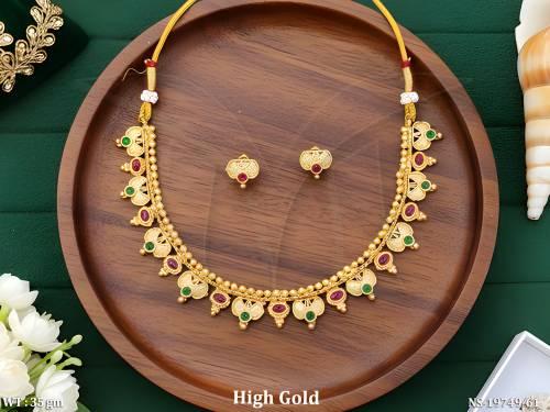 traditional-motif-necklace-set-with-matching-earrings