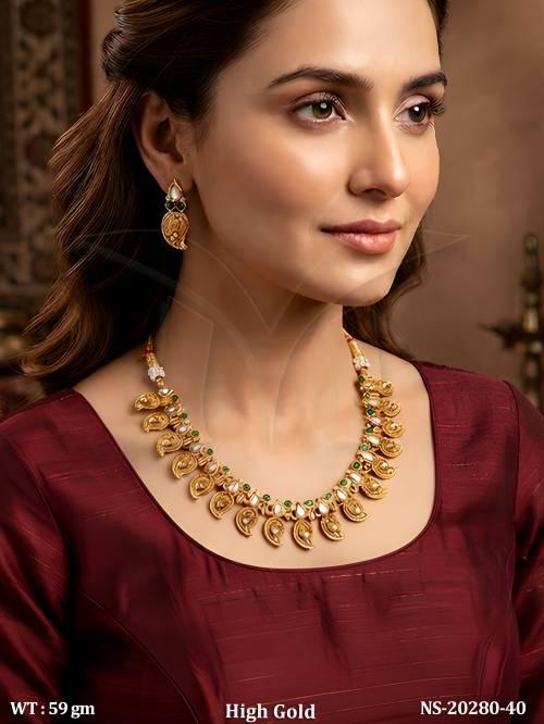 antique-temple-necklace-set-high-gold-finish-with-earrings