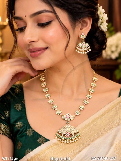 Traditional Designer Pendant Necklace Set With Earrings