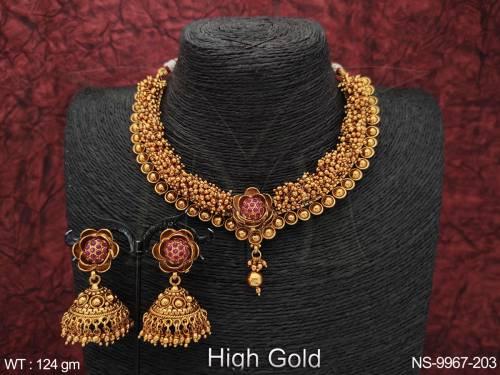 beautiful-antique-design-high-gold-necklace-set-