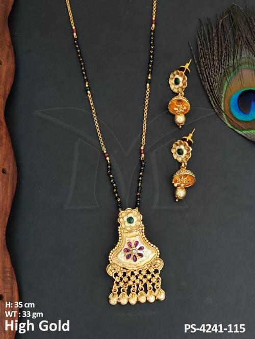 antique-high-gold-polish-fancy-design-party-wear-pendant-set-