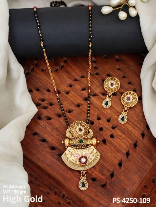 antique-jewellery-designer-high-gold-polish-fancy-design-pendant-set-