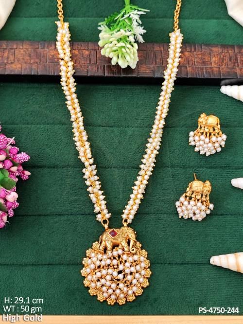 beautiful-antique-high-gold-polish-party-wear-pendant-set-