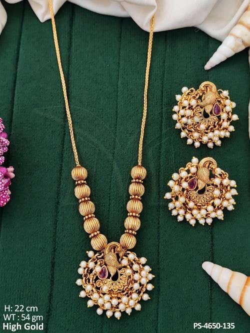 Design  High Gold Polish Fancy Style Pendant Set   