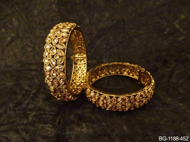 paan stone flowery broad polki bangles detail