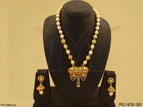 bullet style chain pendant set detail