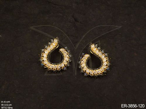 arc style polki paan earrings detail