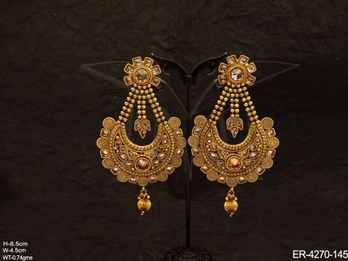 spiral segmented chand shape antique earrings detail