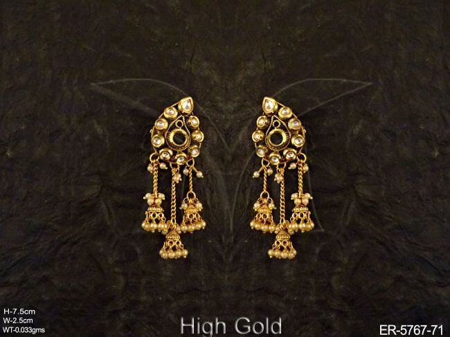 paan hold triple chain fall earrings detail