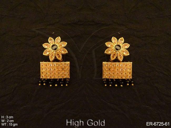 rectangle flower polki earrings detail