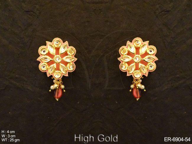 flower style stud antique earring detail