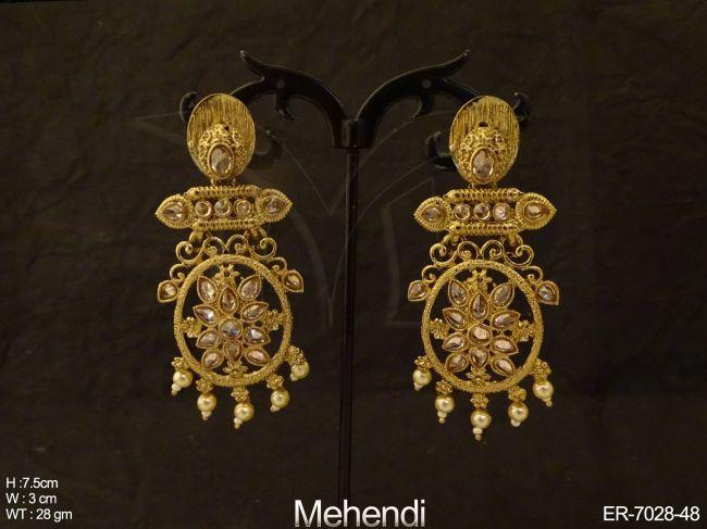 oval stone flower polki earrings detail
