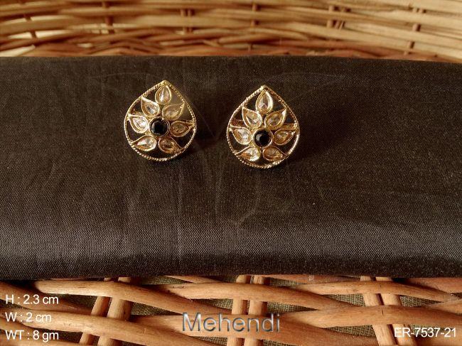 Paan delicate tops antique earring