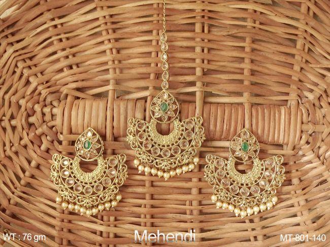 Chand shape paan stone mehandi polish maangtikka earring