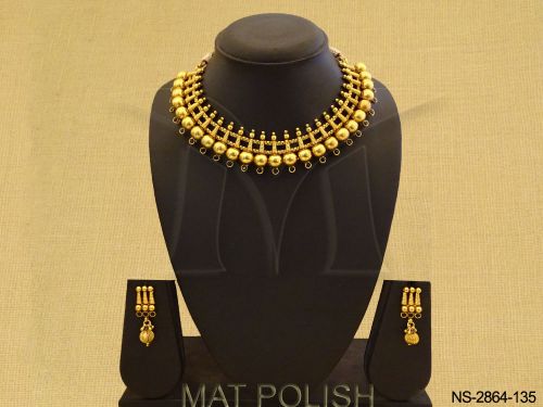 gold polish ball beads drop necklace detail