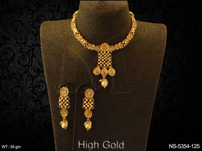 square base style flowery antique necklace detail