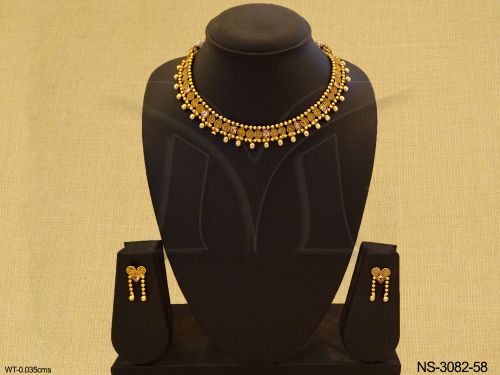 spiral segmented antique necklace set detail