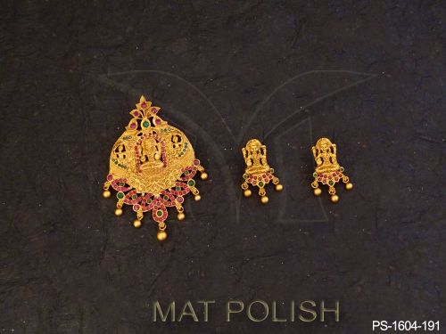 laxmi ji style paan pendant set detail