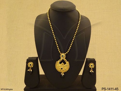 chand base antique pendant set detail