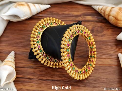 Thin Pillar Designed Bangles