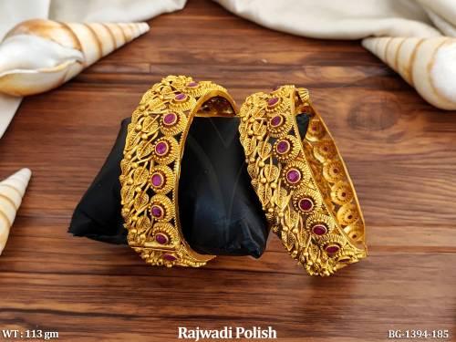 Leave design ruby Antique Bangle