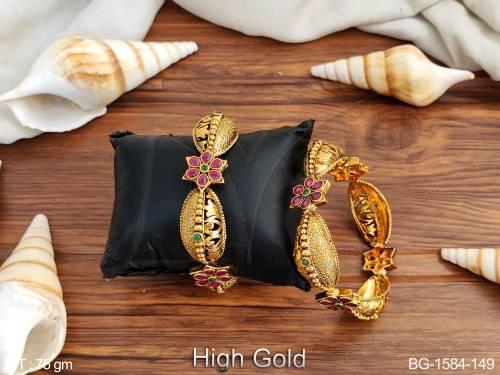 Beautiful Design High Gold Polish Fancy Style Designer Bangle Set