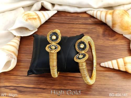 pipe ended designed antique bangles detail