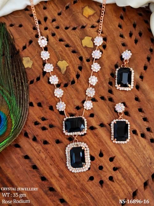 NS-16896-16-BLACK