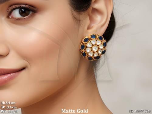Matte Gold Polish Fusion Kundan Stud Earring 