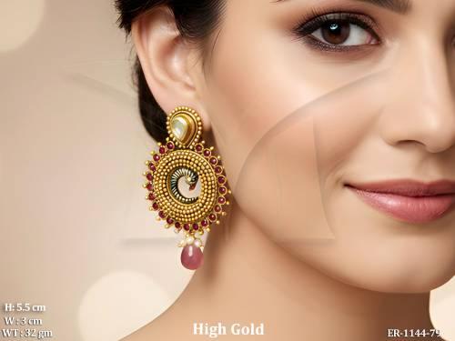 couple peacock bridal antique earrings detail