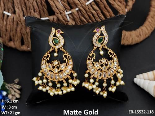 kemp-jewellery-matte-gold-polish-clustered-pearl-earrings-