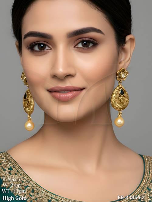 paan flower hold antique earrings detail